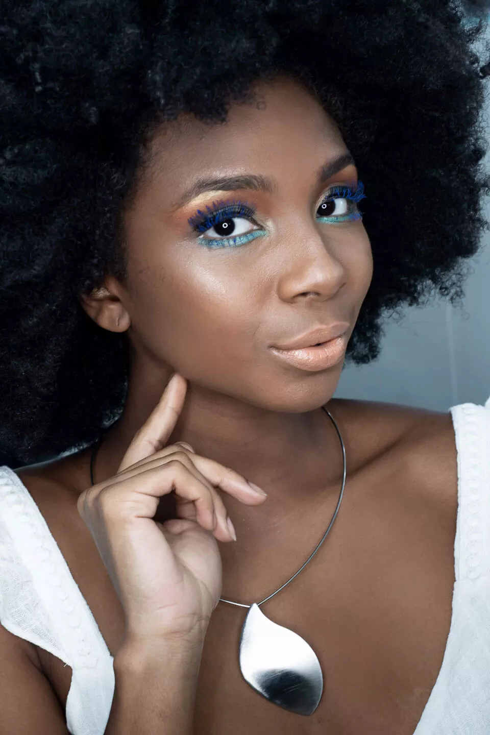 Make em pele Negra realça as cores do verão